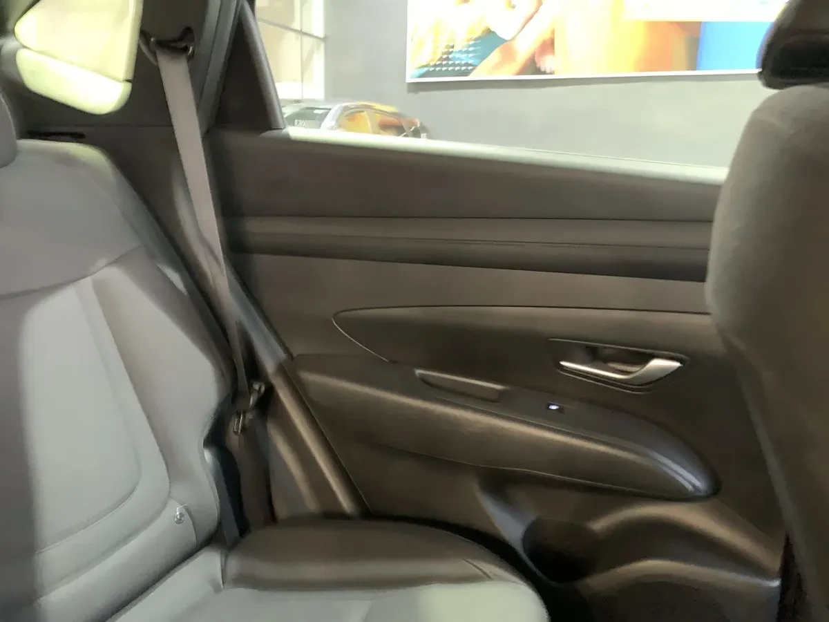 Hyundai Tucson 2.0 Nx4 Plus Fl Diesel 2wd At 5p año 2025