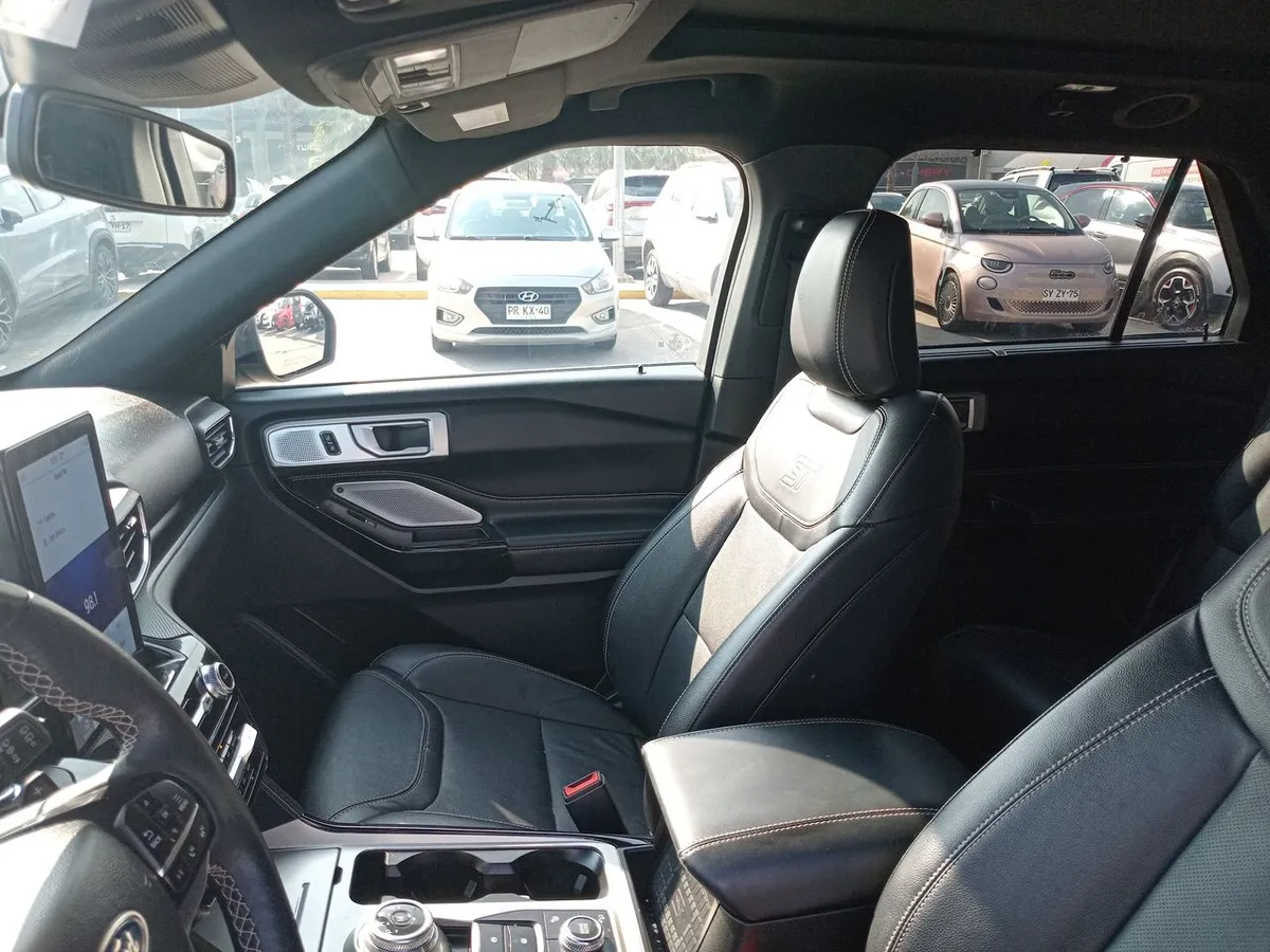 Ford Explorer 3.0 Ecoboost St 4x4 At 5p año 2024