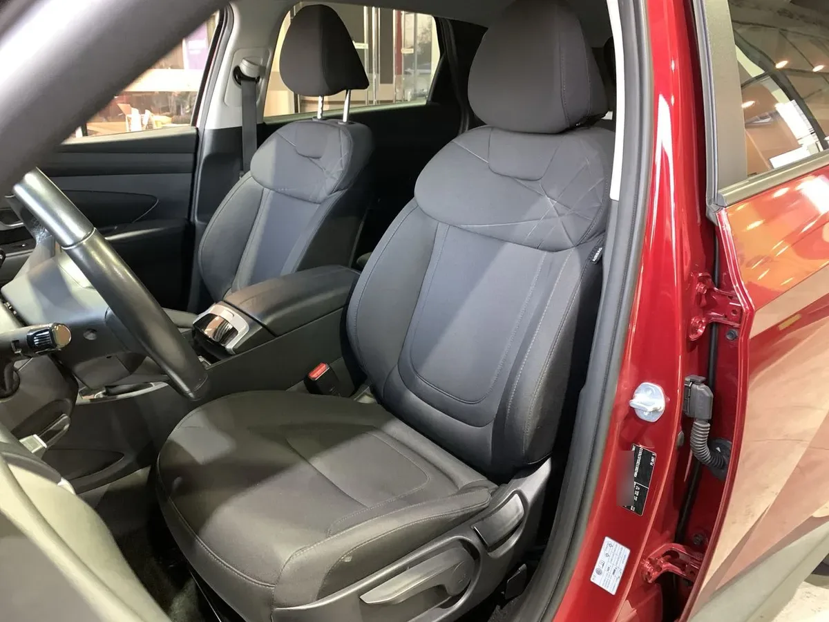 Hyundai Tucson 2.0 Nx4 Plus Fl Diesel 2wd At 5p año 2025