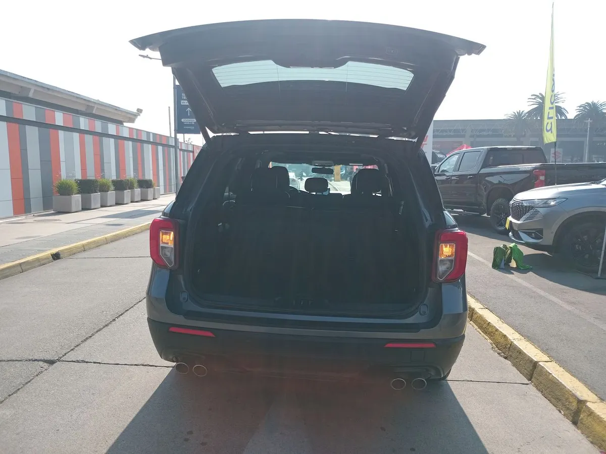 Ford Explorer 3.0 Ecoboost St 4x4 At 5p año 2024