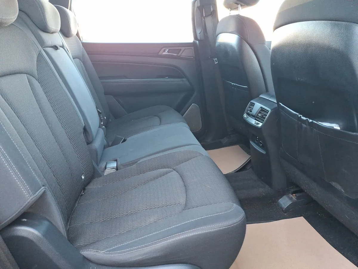 Ssangyong Rexton 2.0t Lx 4x2 6ab Nueva Radio 6mt 5p año 2024