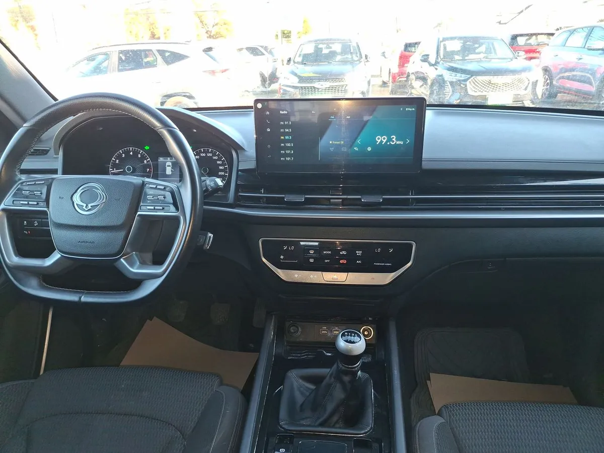 Ssangyong Rexton 2.0t Lx 4x2 6ab Nueva Radio 6mt 5p año 2024