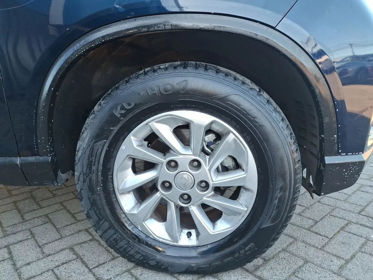 Ssangyong Rexton 2.0t Lx 4x2 6ab Nueva Radio 6mt 5p año 2024