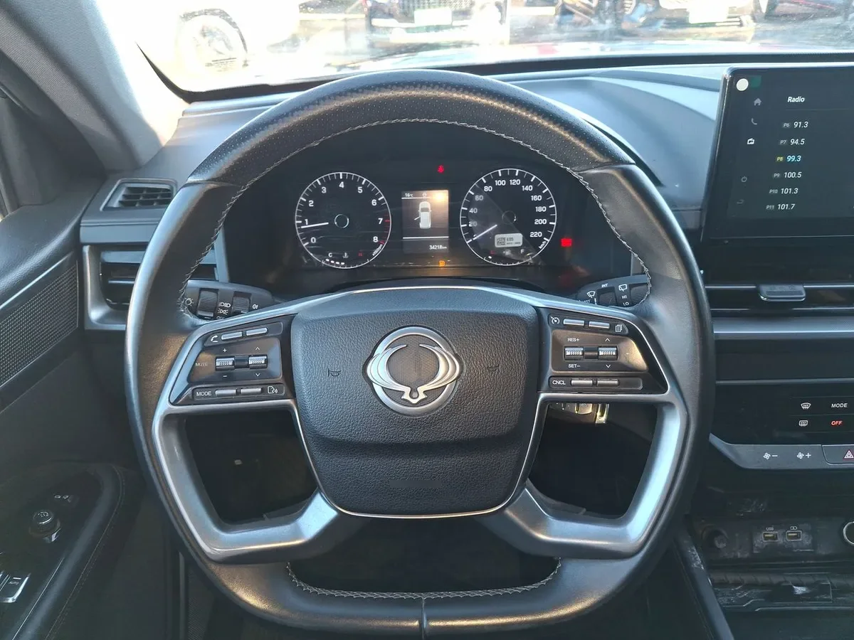 Ssangyong Rexton 2.0t Lx 4x2 6ab Nueva Radio 6mt 5p año 2024