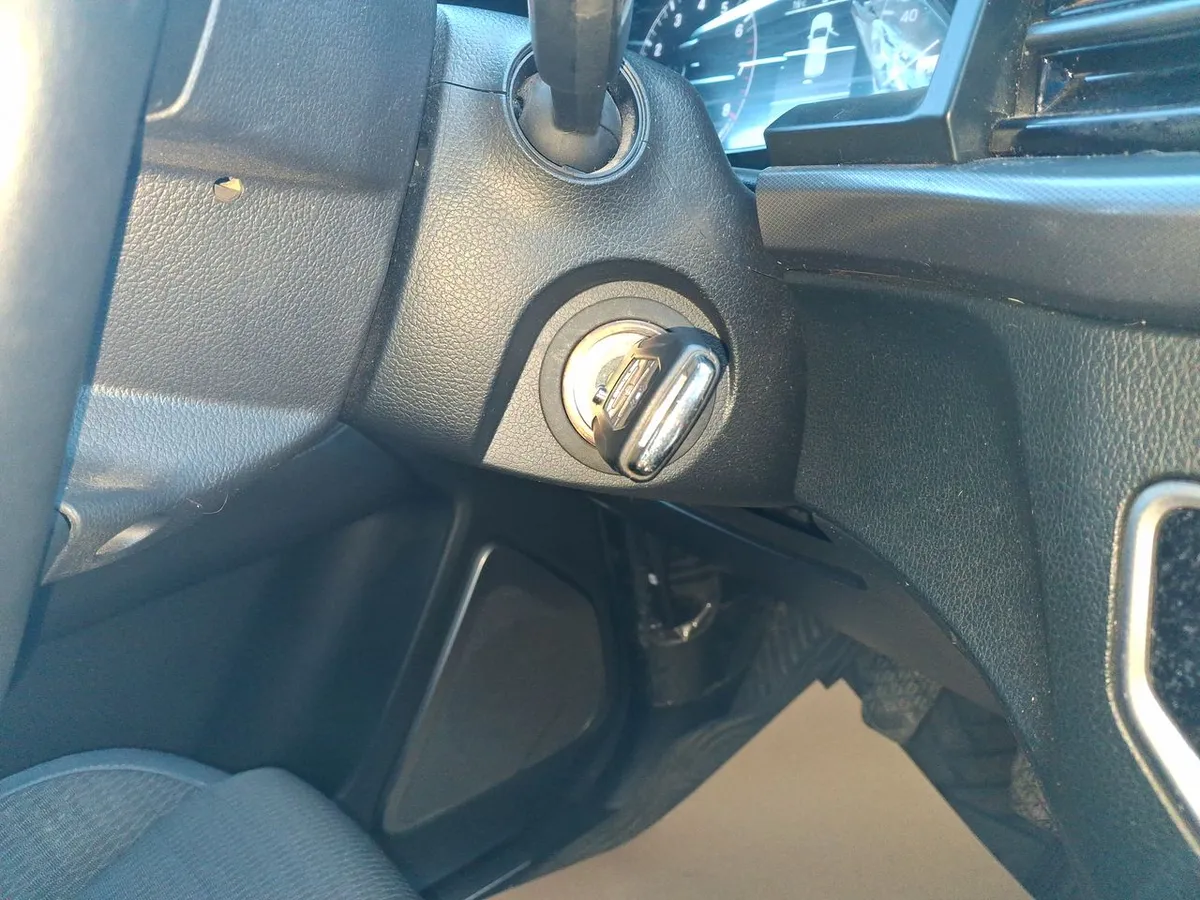 Ssangyong Rexton 2.0t Lx 4x2 6ab Nueva Radio 6mt 5p año 2024