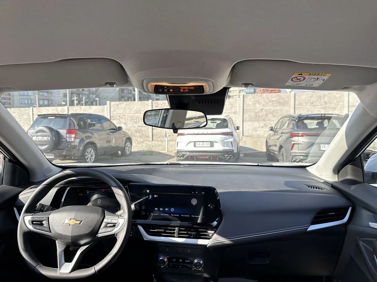 Chevrolet Tracker 1.2t Ltz R 4x2 At 5p año 2026