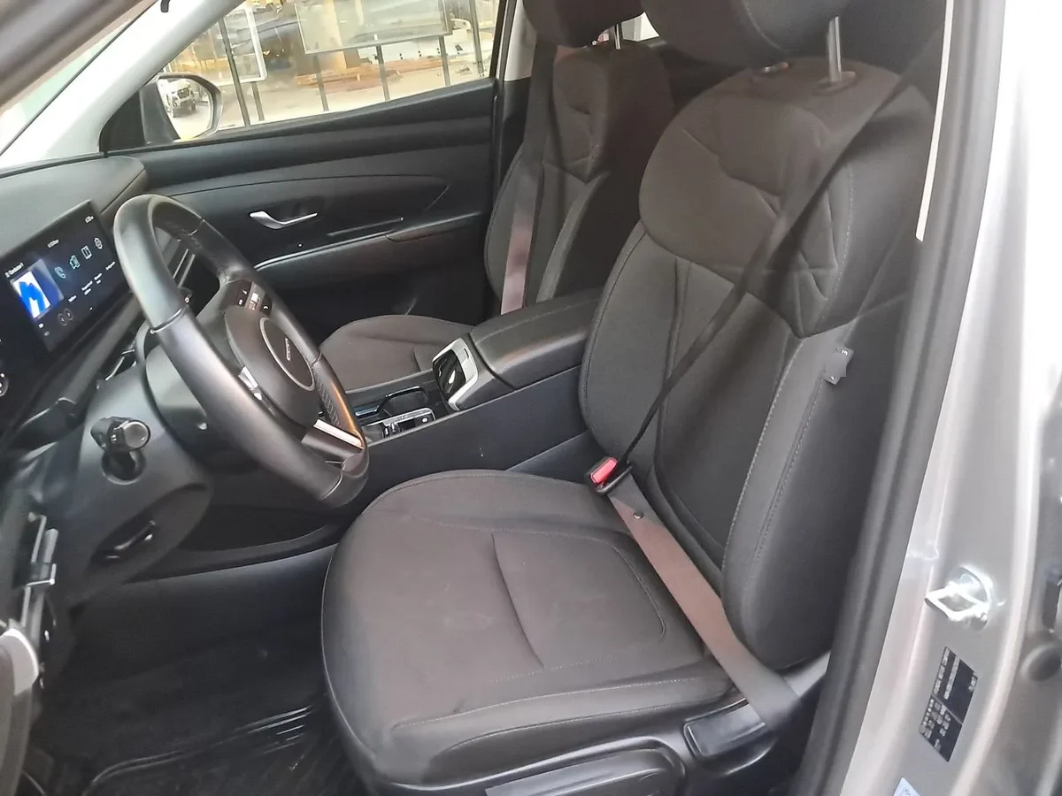 Hyundai Tucson 2.0 Nx4 Plus Fl Diesel 2wd At 5p año 2025