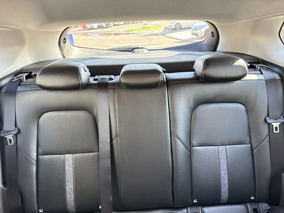 Chevrolet Tracker 1.2t Ltz R 4x2 At 5p año 2026