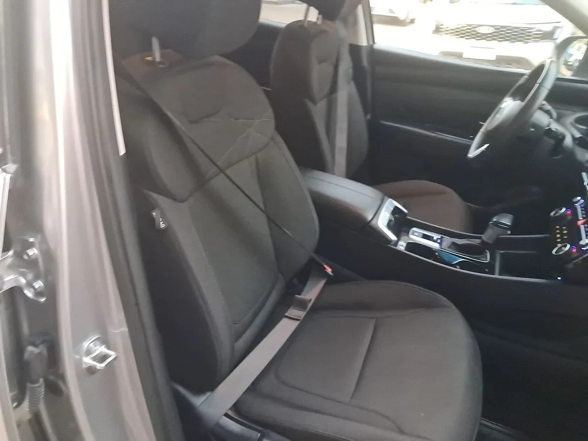 Hyundai Tucson 2.0 Nx4 Plus Fl Diesel 2wd At 5p año 2025