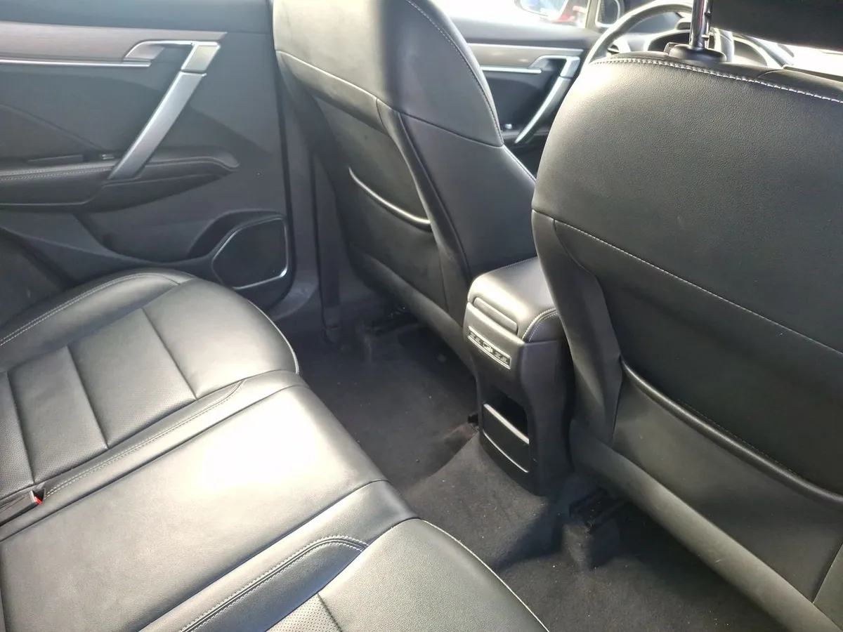 Geely Coolray 1.5 Gf Sport 4x2 At 5p año 2023