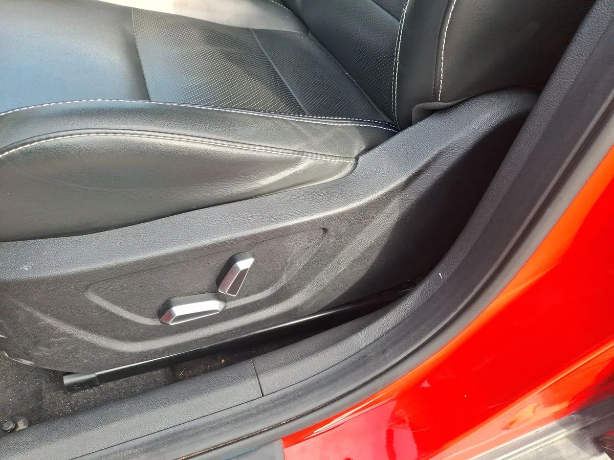 Geely Coolray 1.5 Gf Sport 4x2 At 5p año 2023