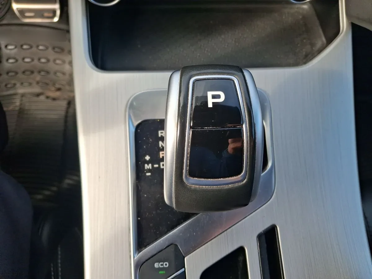 Geely Coolray 1.5 Gf Sport 4x2 At 5p año 2023