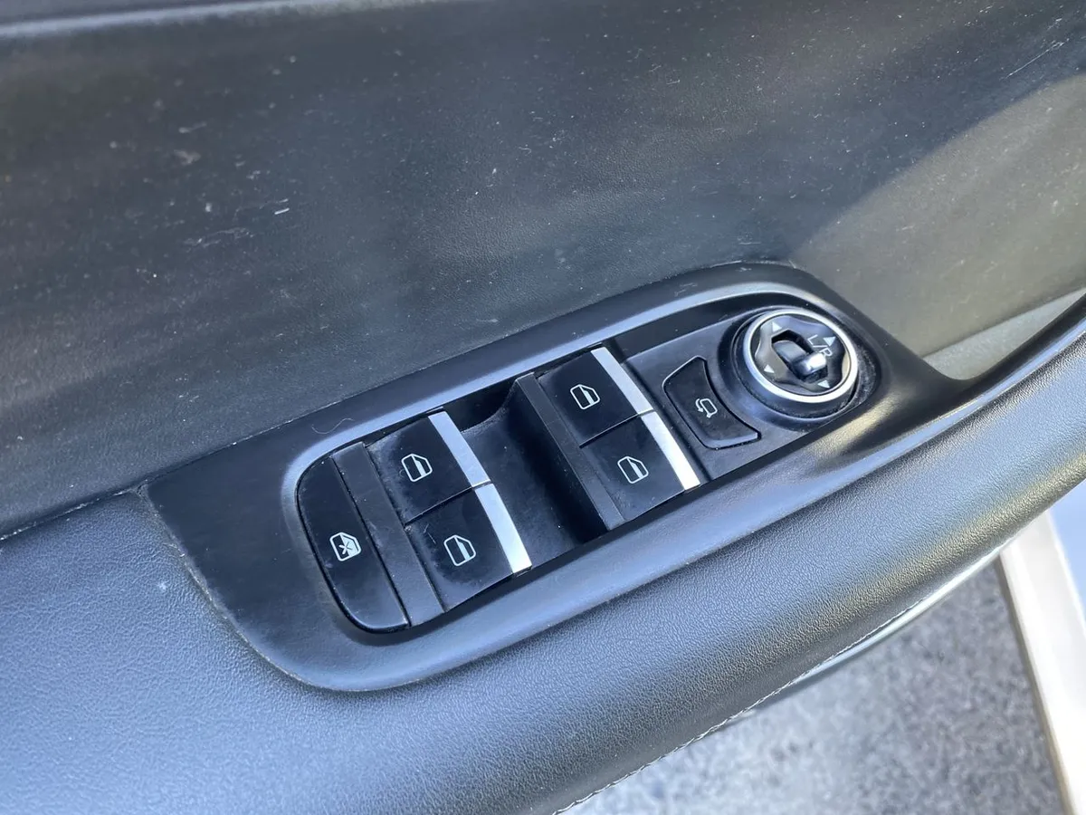 Chery Tiggo 7 Pro 1.5t Glx 4x2 Cvt At 5p año 2024