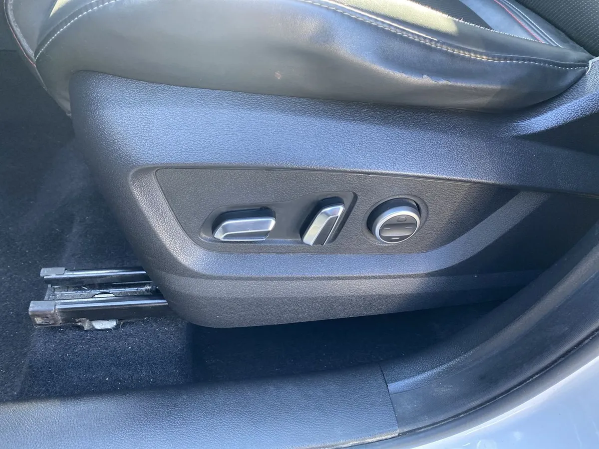 Chery Tiggo 7 Pro 1.5t Glx 4x2 Cvt At 5p año 2024
