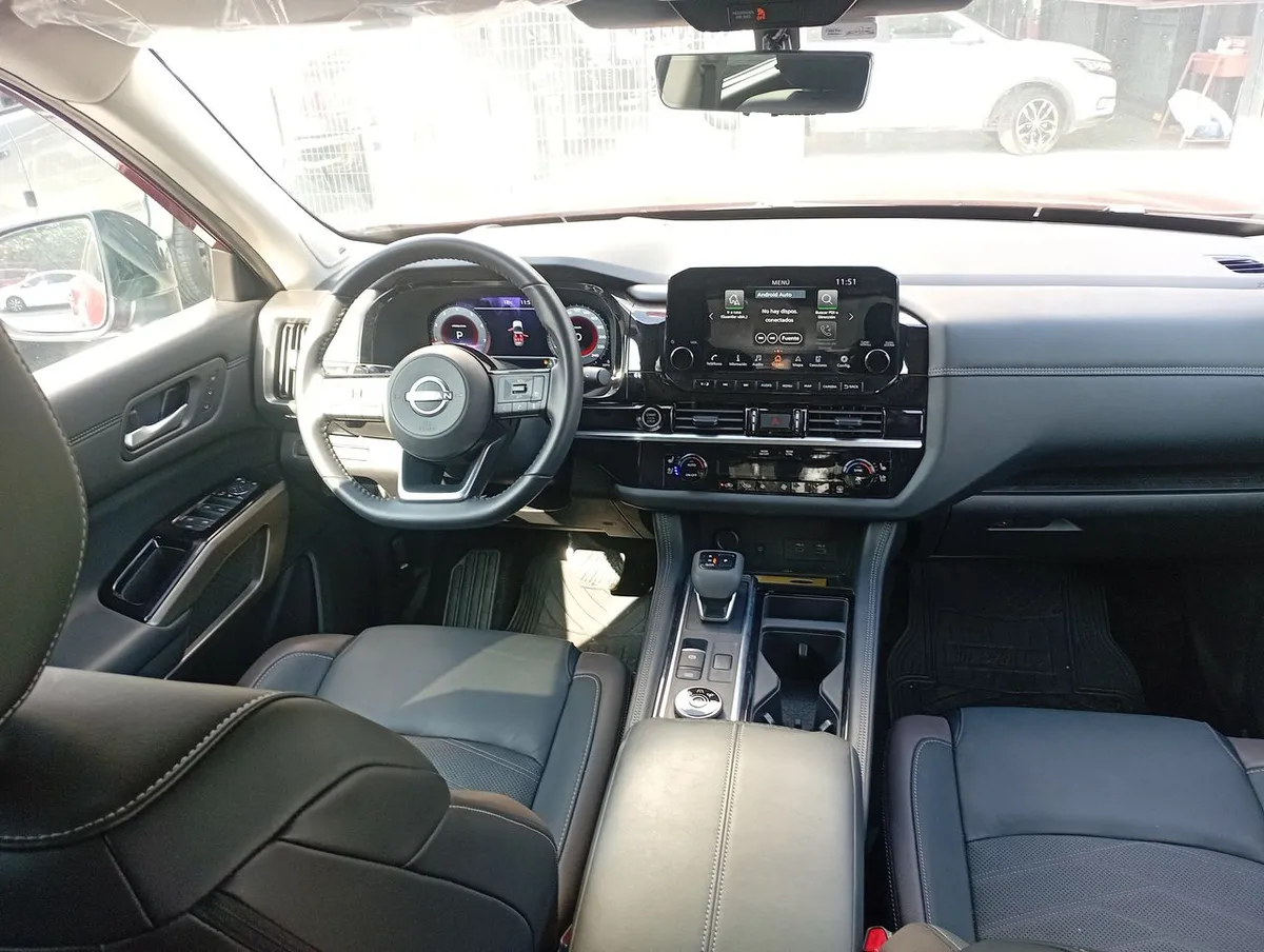 Nissan Pathfinder 3.5 Exclusive 4wd Cvt At 5p año 2025