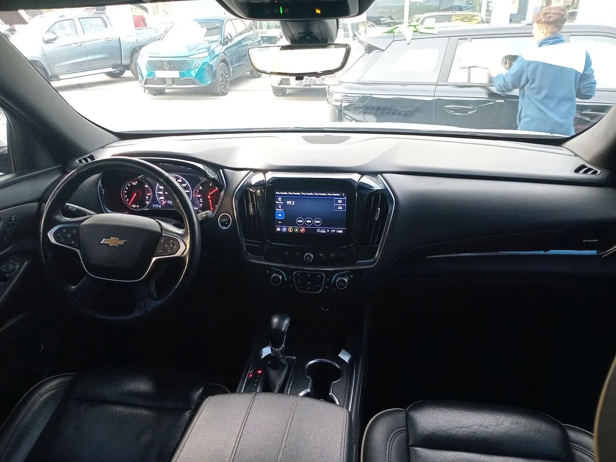 Chevrolet Traverse 3.6l Premier Awd Ii At 5p año 2023