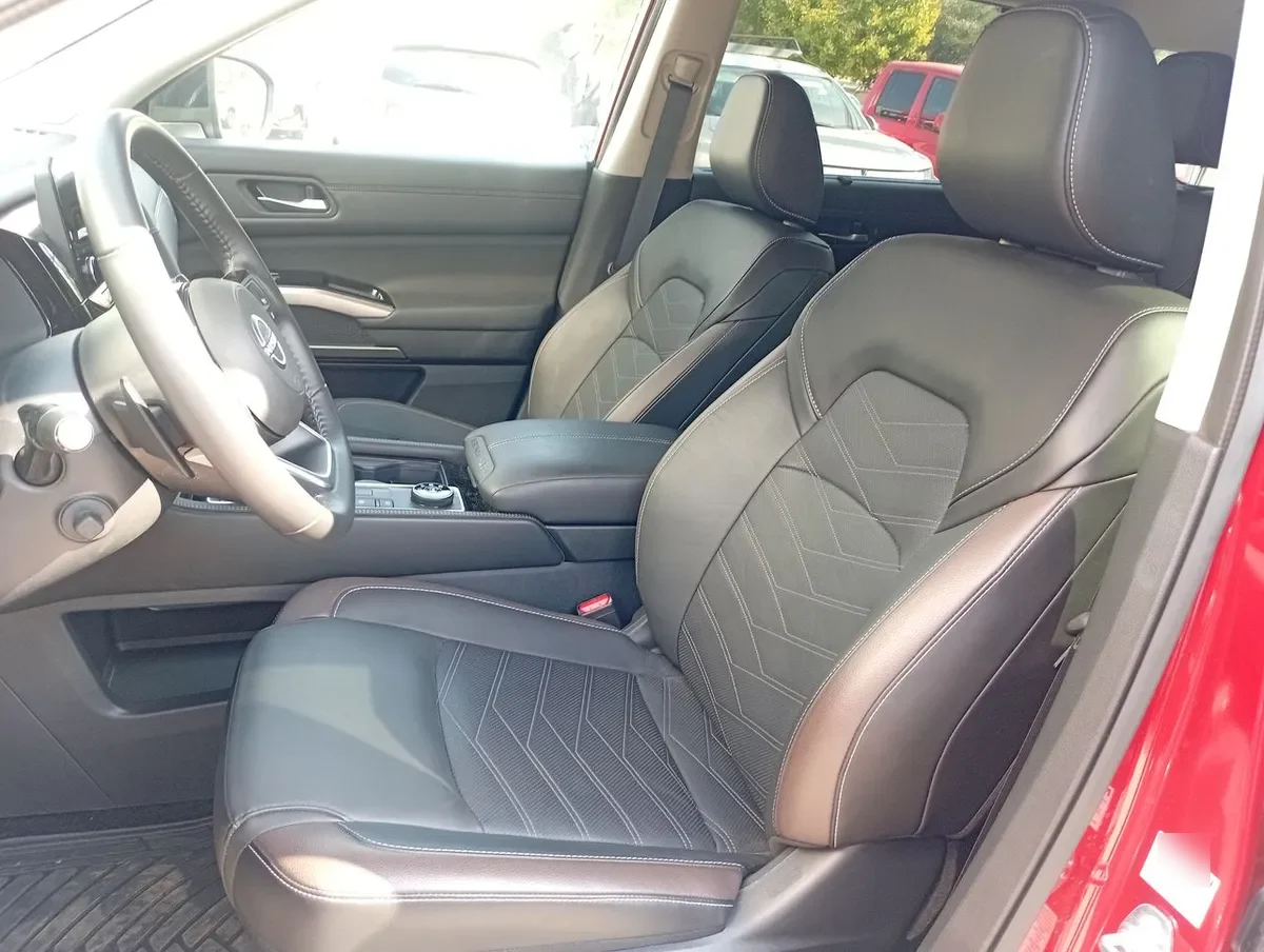 Nissan Pathfinder 3.5 Exclusive 4wd Cvt At 5p año 2025