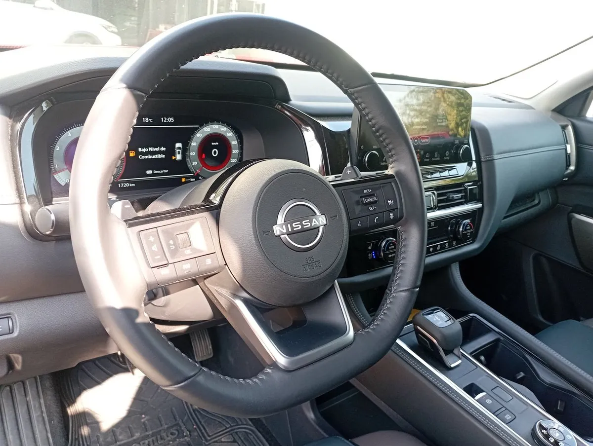 Nissan Pathfinder 3.5 Exclusive 4wd Cvt At 5p año 2025