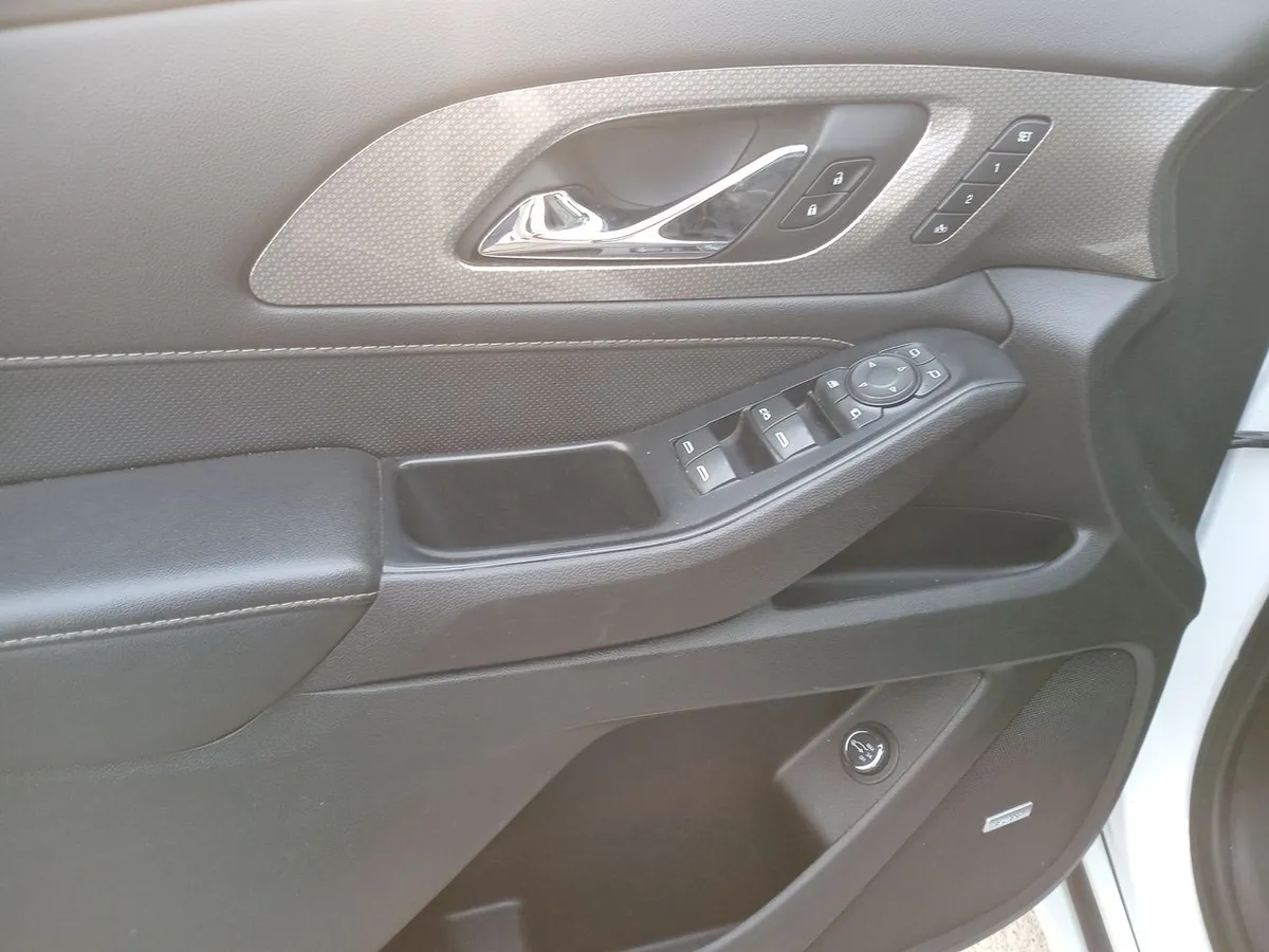 Chevrolet Traverse 3.6l Premier Awd Ii At 5p año 2023