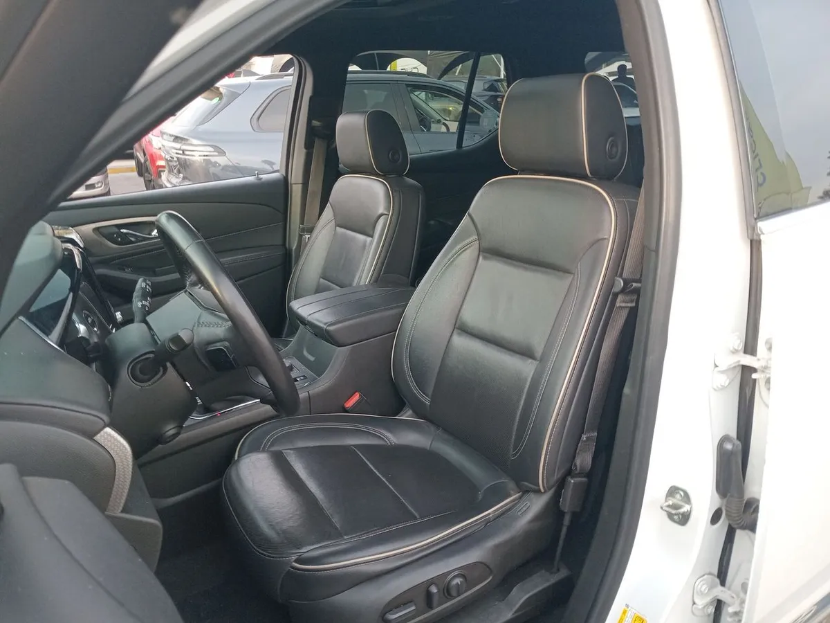 Chevrolet Traverse 3.6l Premier Awd Ii At 5p año 2023