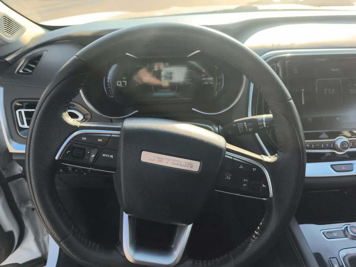 Jetour X70 1.5t Plus 4x2 At 5p año 2022