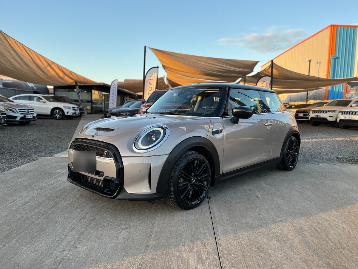 Mini Cooper Hb 3p 2.0 año 2023