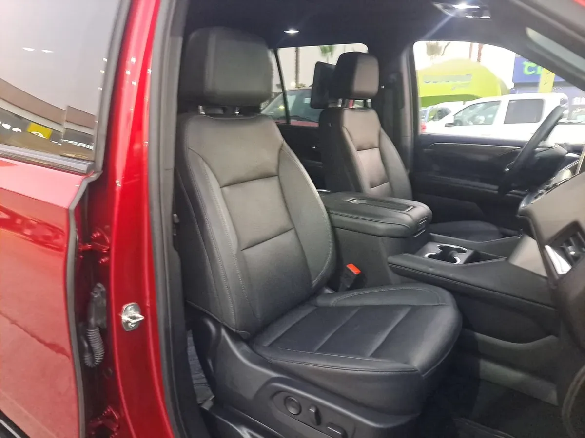 Chevrolet Tahoe 5.3 Z71 4wd At 5p año 2025