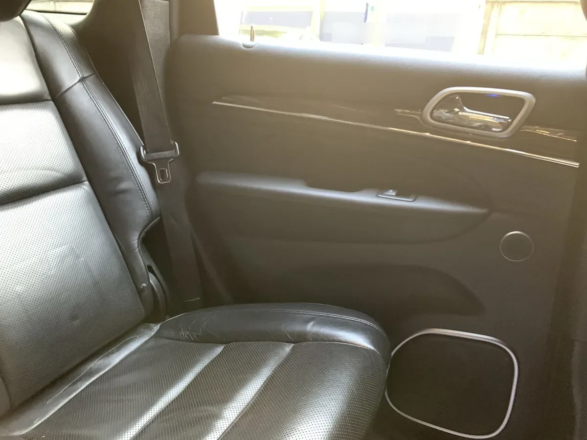 Jeep Grand Cherokee 5.7 Overland 4x4 At 5p año 2019