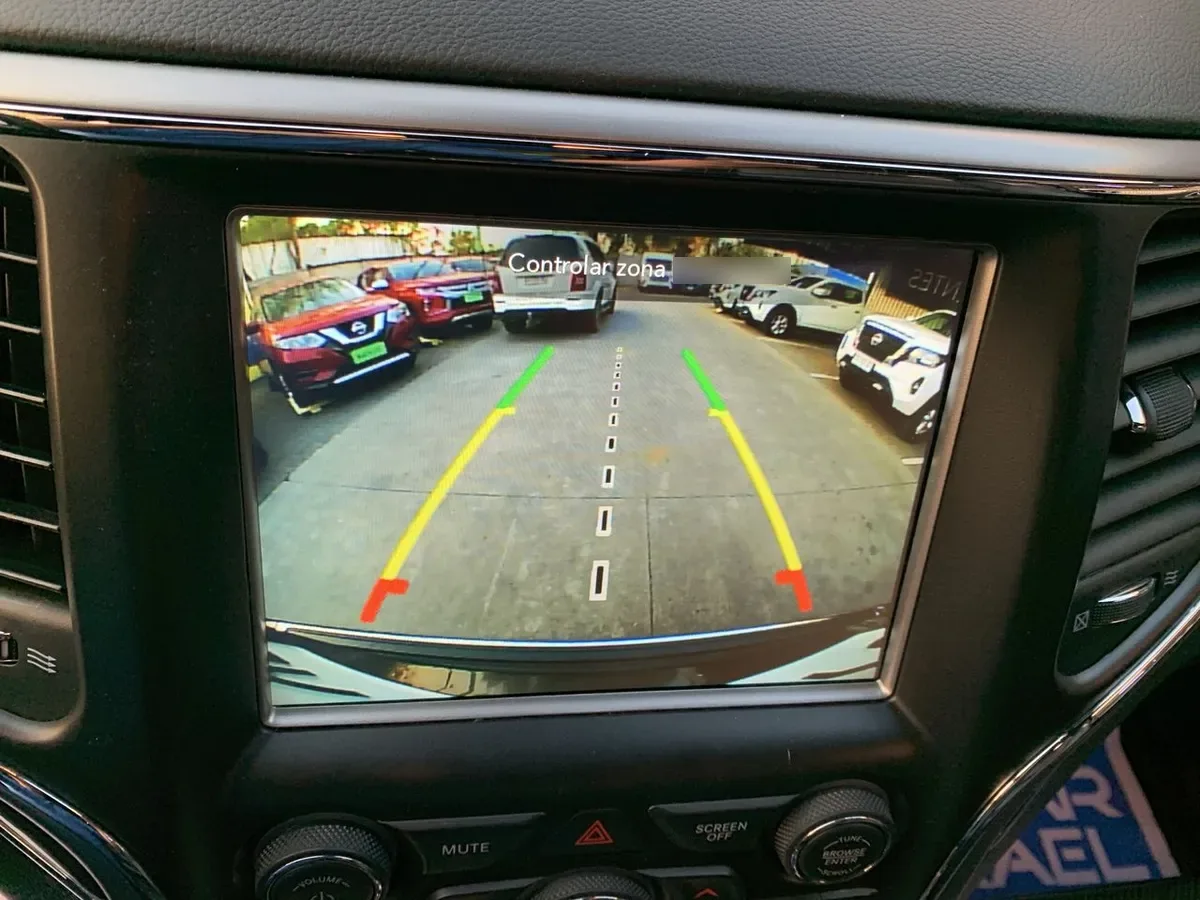 Jeep Grand Cherokee 5.7 Overland 4x4 At 5p año 2019