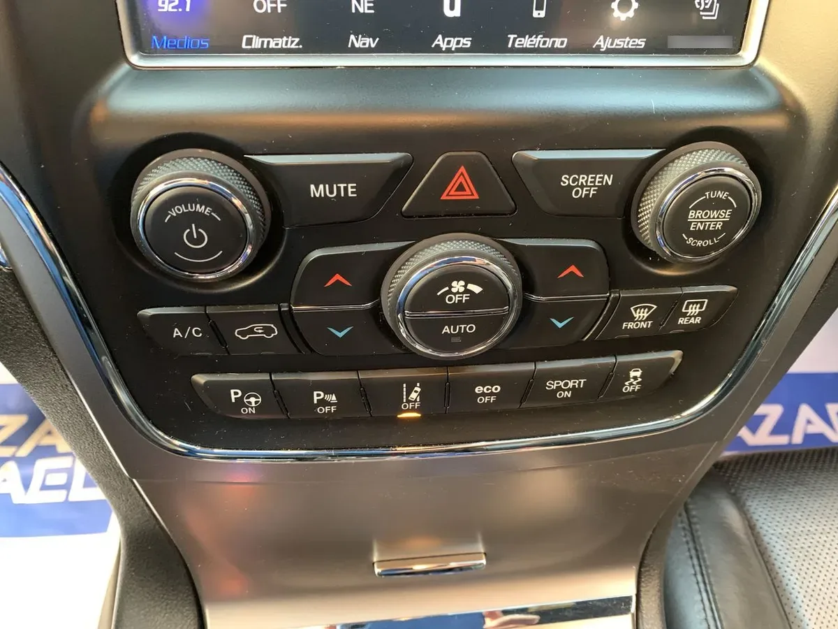 Jeep Grand Cherokee 5.7 Overland 4x4 At 5p año 2019