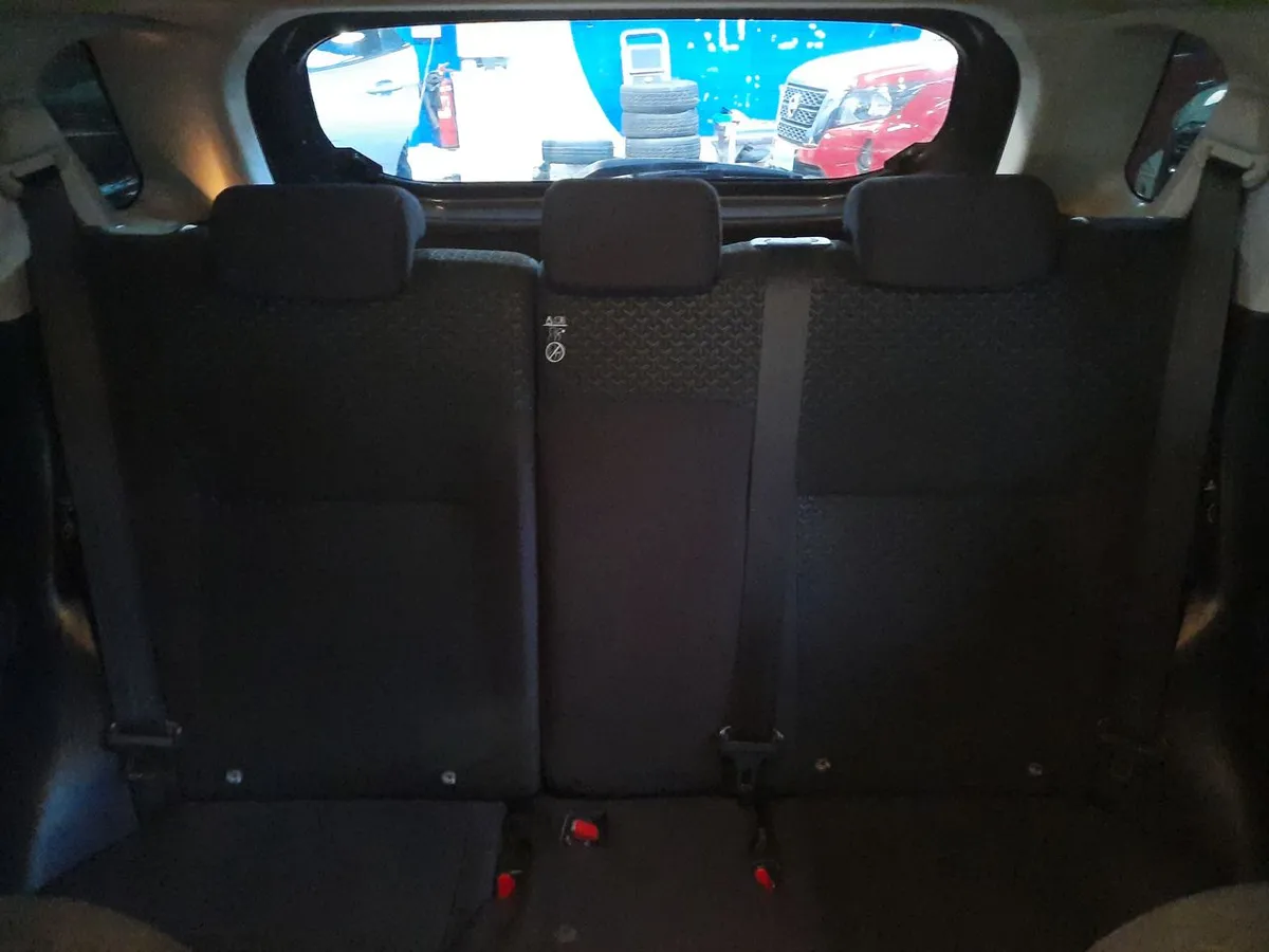 Toyota Raize 1.2 E 4x2 At 5p año 2022