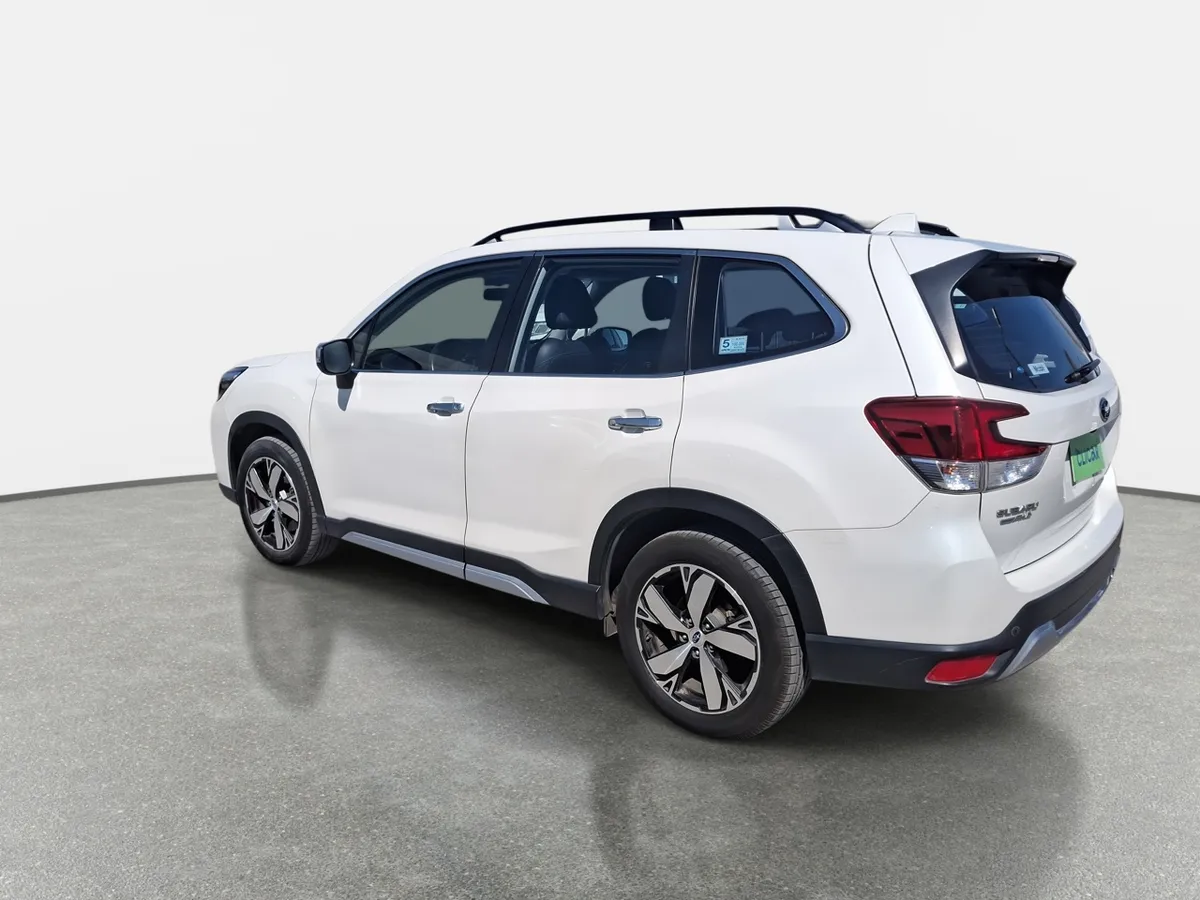 Subaru Forester 2.0i Limited Eyesight Awd At 5p año 2021