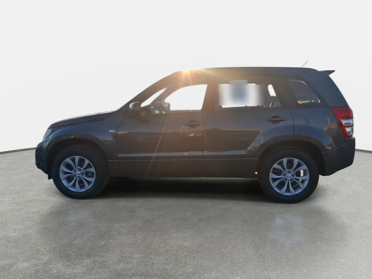 Suzuki Grand Nomade 2.4 Glx Sport 4x2 Mt 5p año 2018