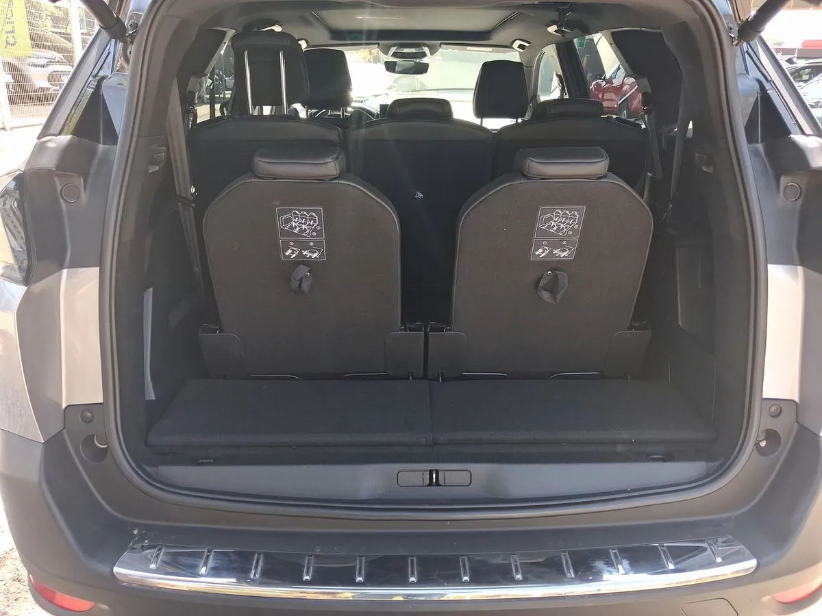 Peugeot 5008 1.5 Gt Bluehdi Diesel 4x2 130 Eat8 5p año 2021