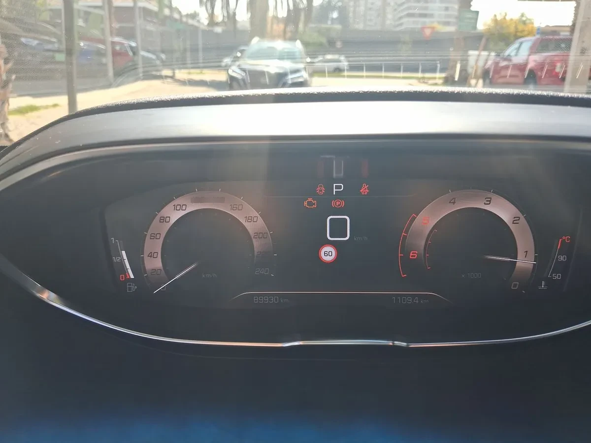 Peugeot 5008 1.5 Gt Bluehdi Diesel 4x2 130 Eat8 5p año 2021