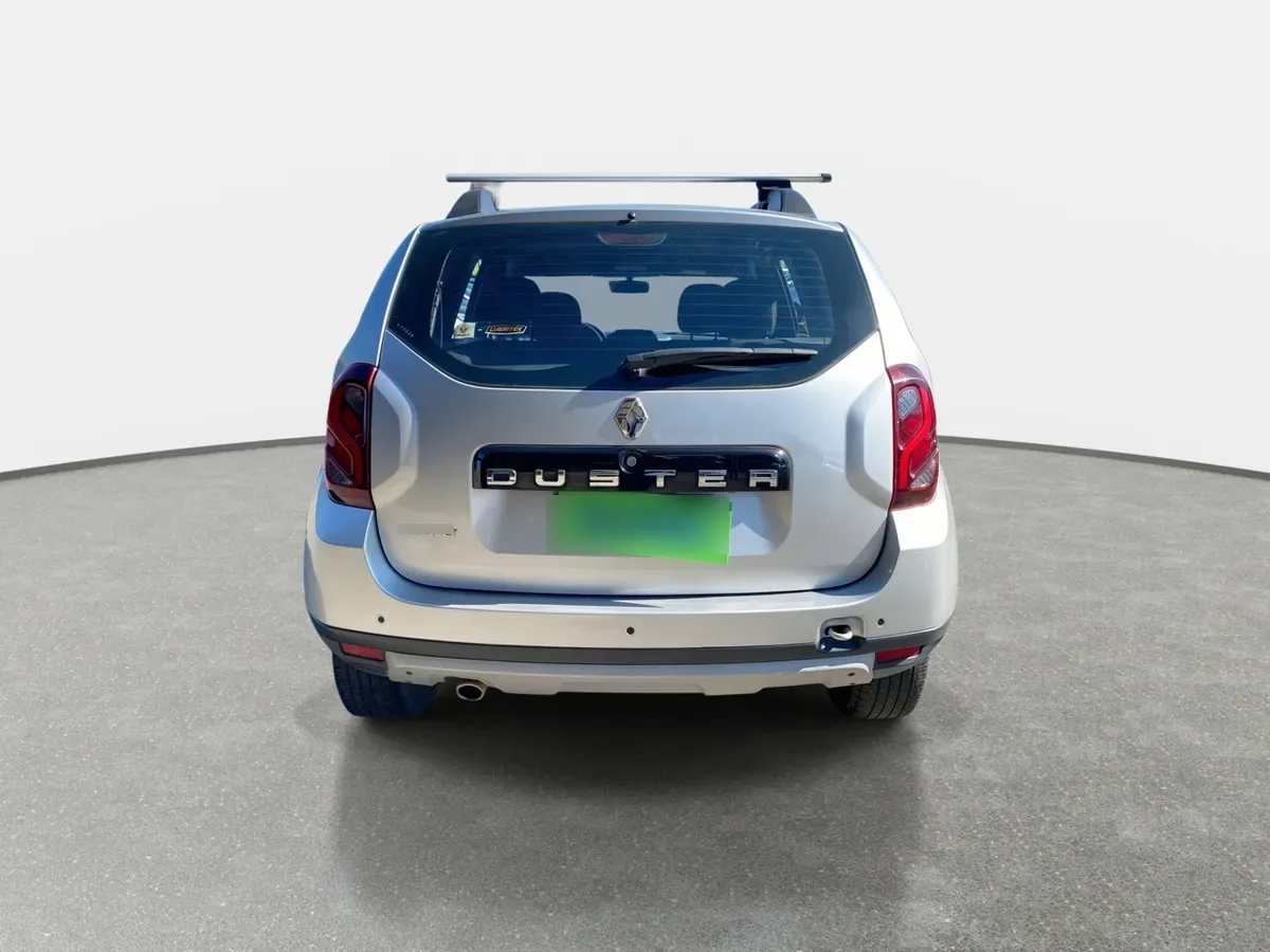 Renault Duster 1.6 Zen 4x2 5mt 5p año 2020