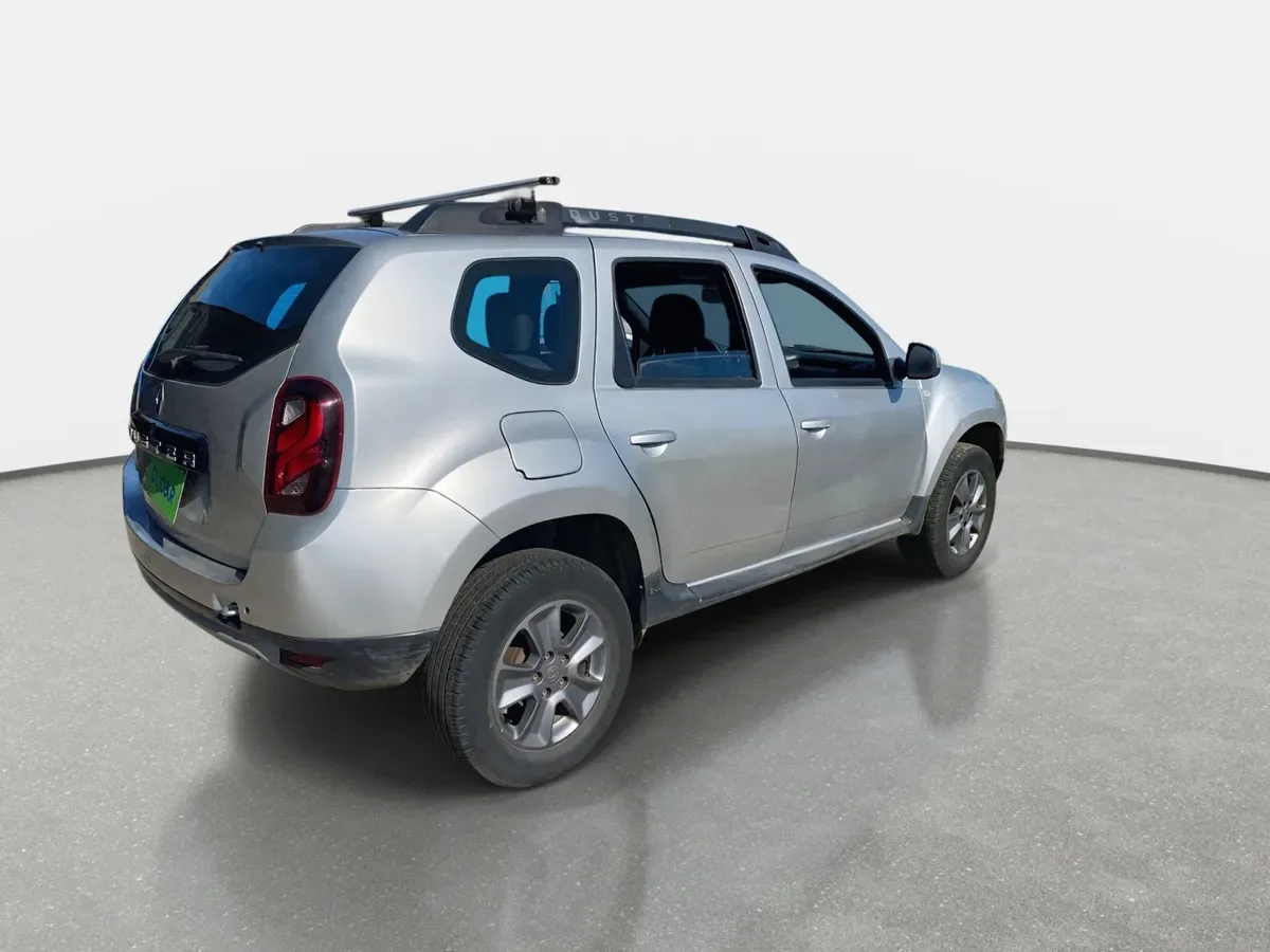 Renault Duster 1.6 Zen 4x2 5mt 5p año 2020
