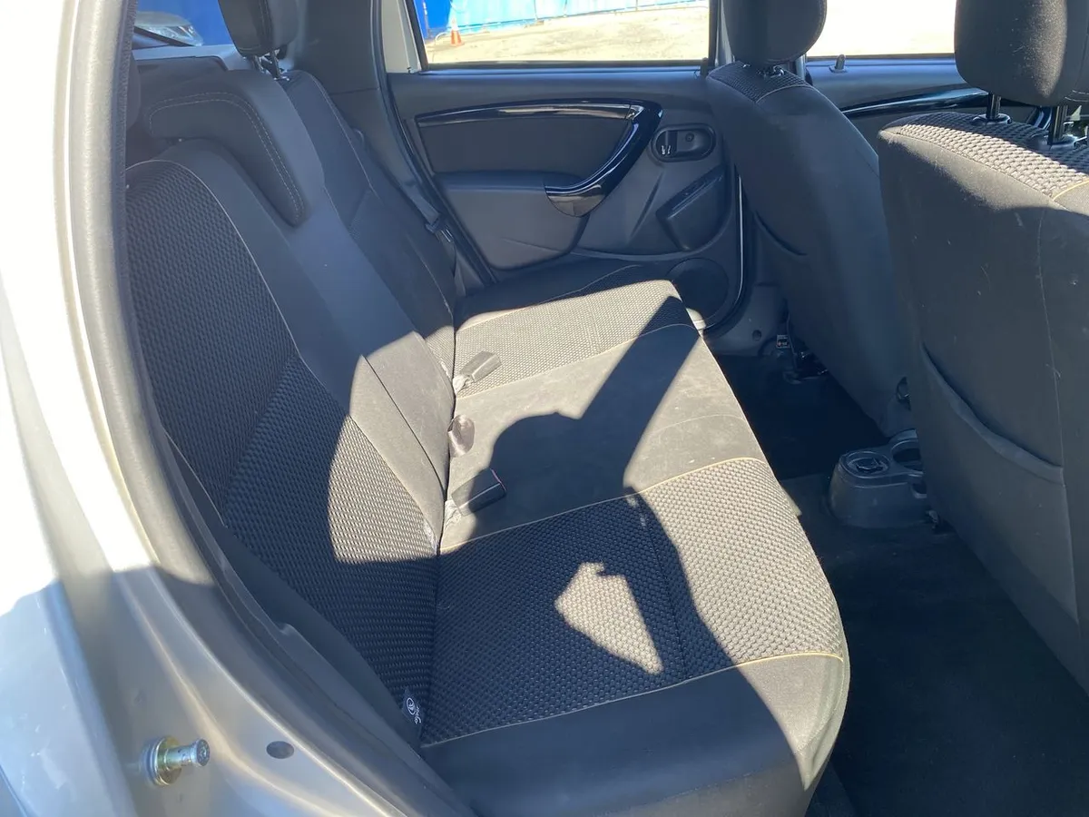 Renault Duster 1.6 Zen 4x2 5mt 5p año 2020