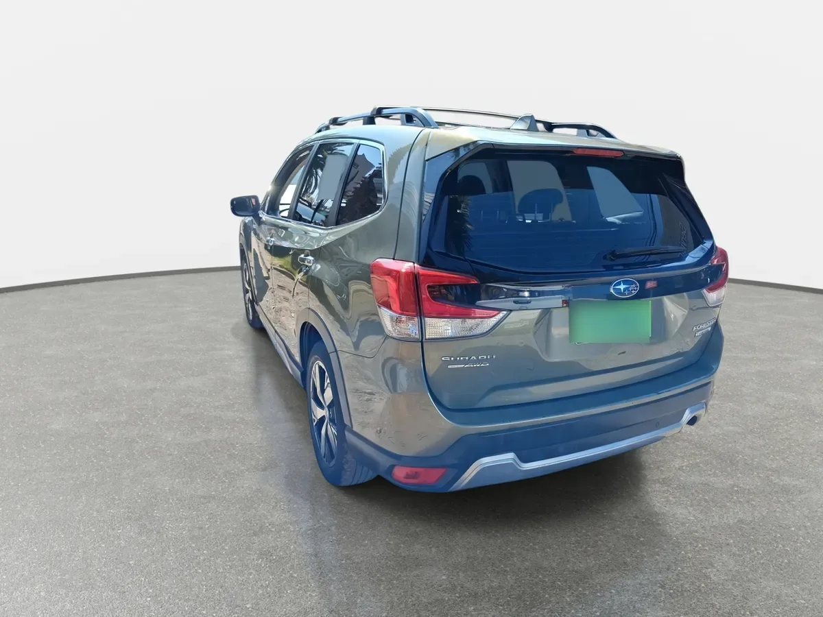 Subaru Forester 2.0i Limited Eyesight Hybrid Awd Cvt At 5p año 2021