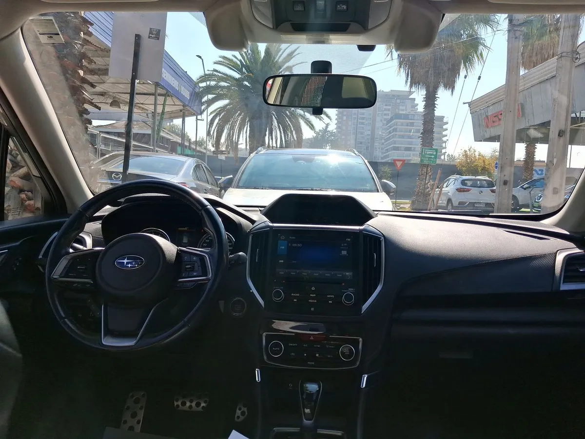 Subaru Forester 2.0i Limited Eyesight Hybrid Awd Cvt At 5p año 2021