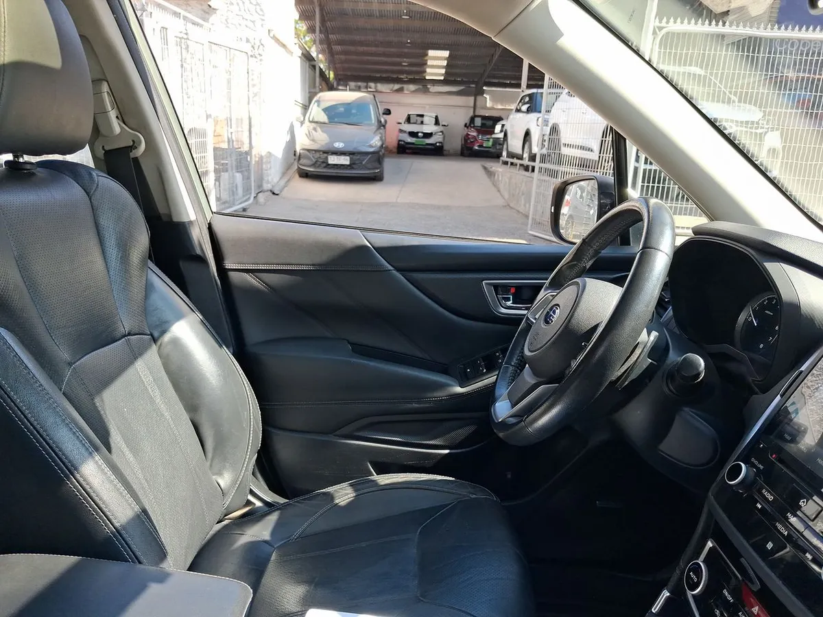 Subaru Forester 2.0i Limited Eyesight Hybrid Awd Cvt At 5p año 2021