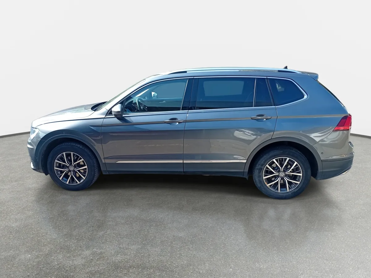 Volkswagen Tiguan 1.4 Tsi Comfortline 4x2 150 Hp At 5p año 2022