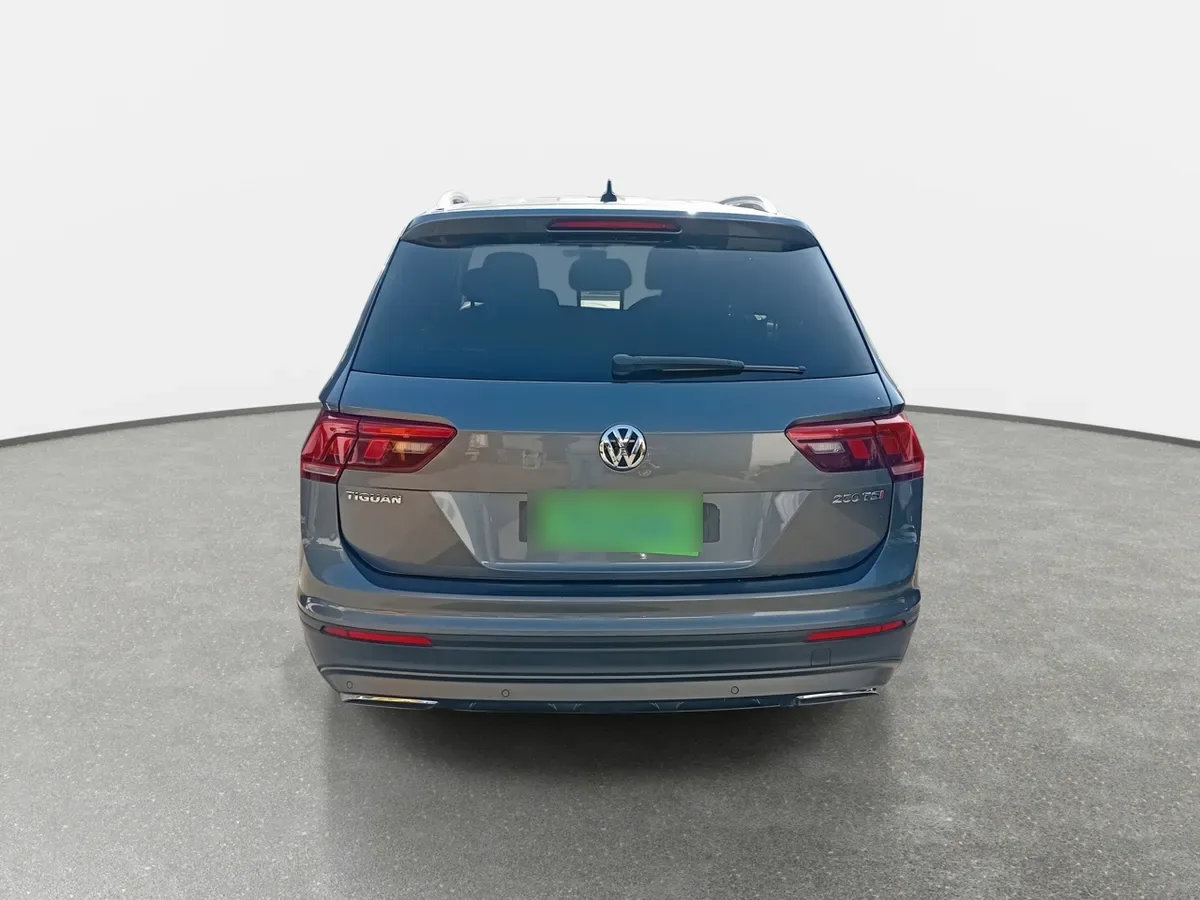 Volkswagen Tiguan 1.4 Tsi Comfortline 4x2 150 Hp At 5p año 2022