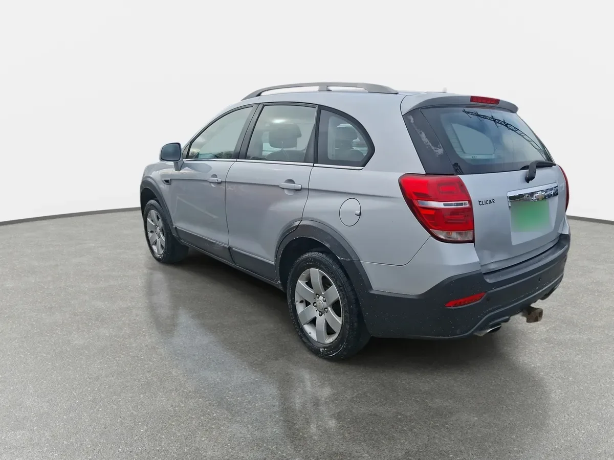 Chevrolet Captiva 2.4 Lt Fwd V Sa At6 5p año 2016