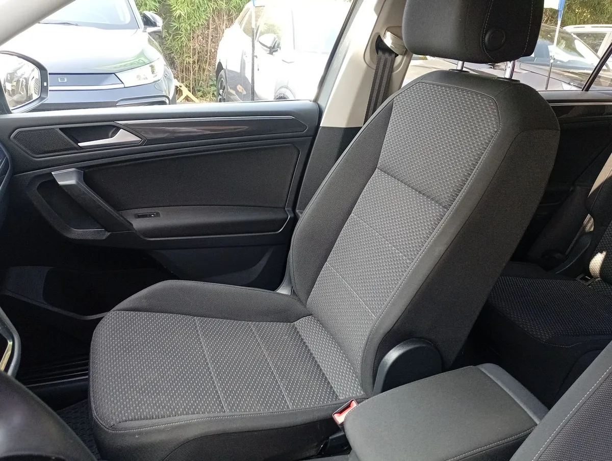 Volkswagen Tiguan 1.4 Tsi Comfortline 4x2 150 Hp At 5p año 2022