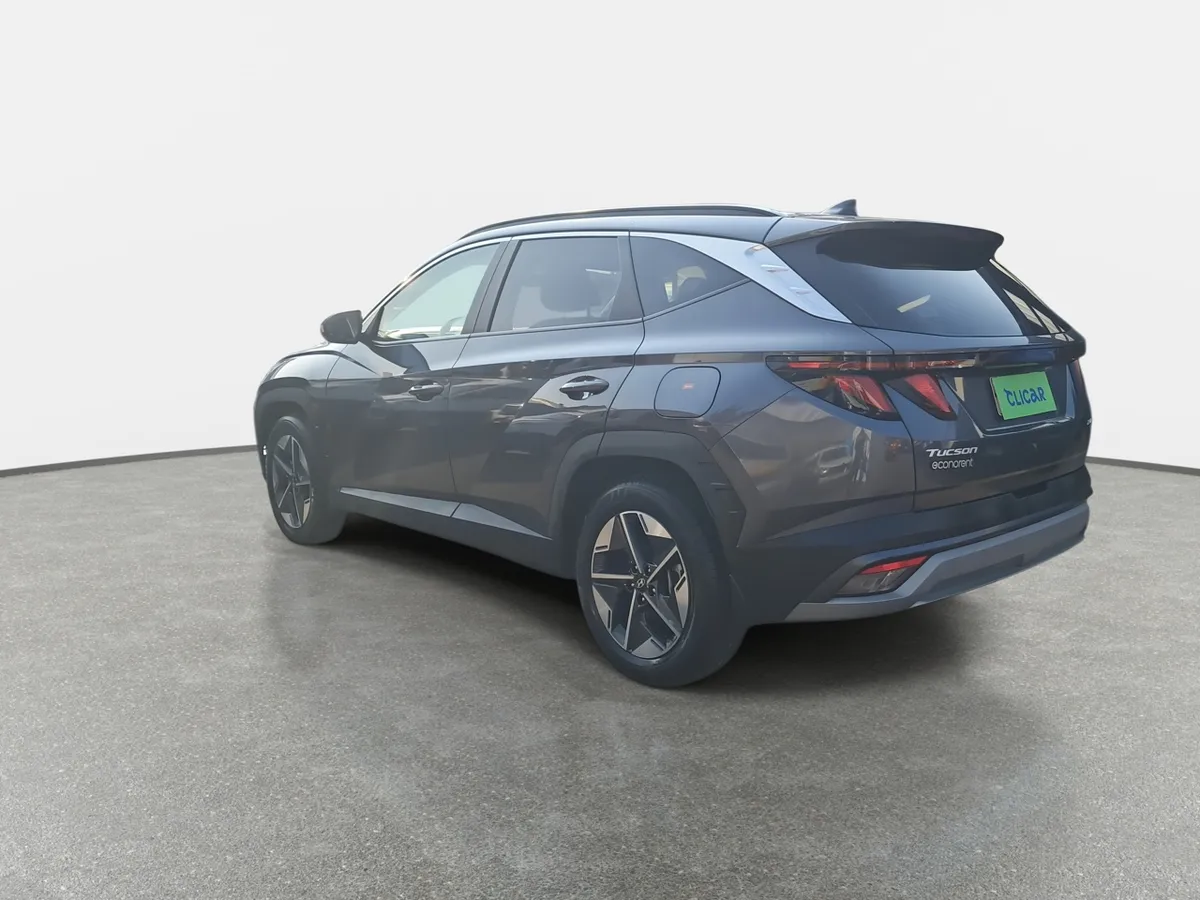 Hyundai Tucson 2.0 Nx4 Plus Fl Diesel 2wd At 5p año 2025