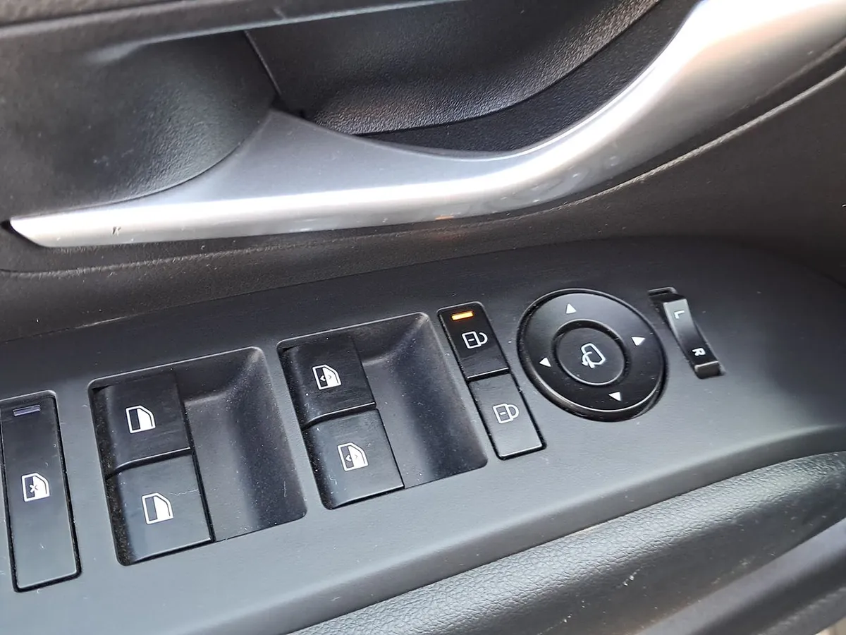Hyundai Tucson 2.0 Nx4 Plus Fl Diesel 2wd At 5p año 2025