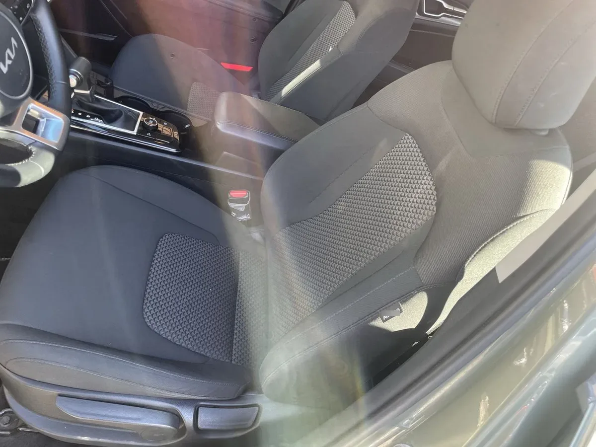 Kia Sportage 2.0 Ex Dies 2wd 8at 5p año 2025