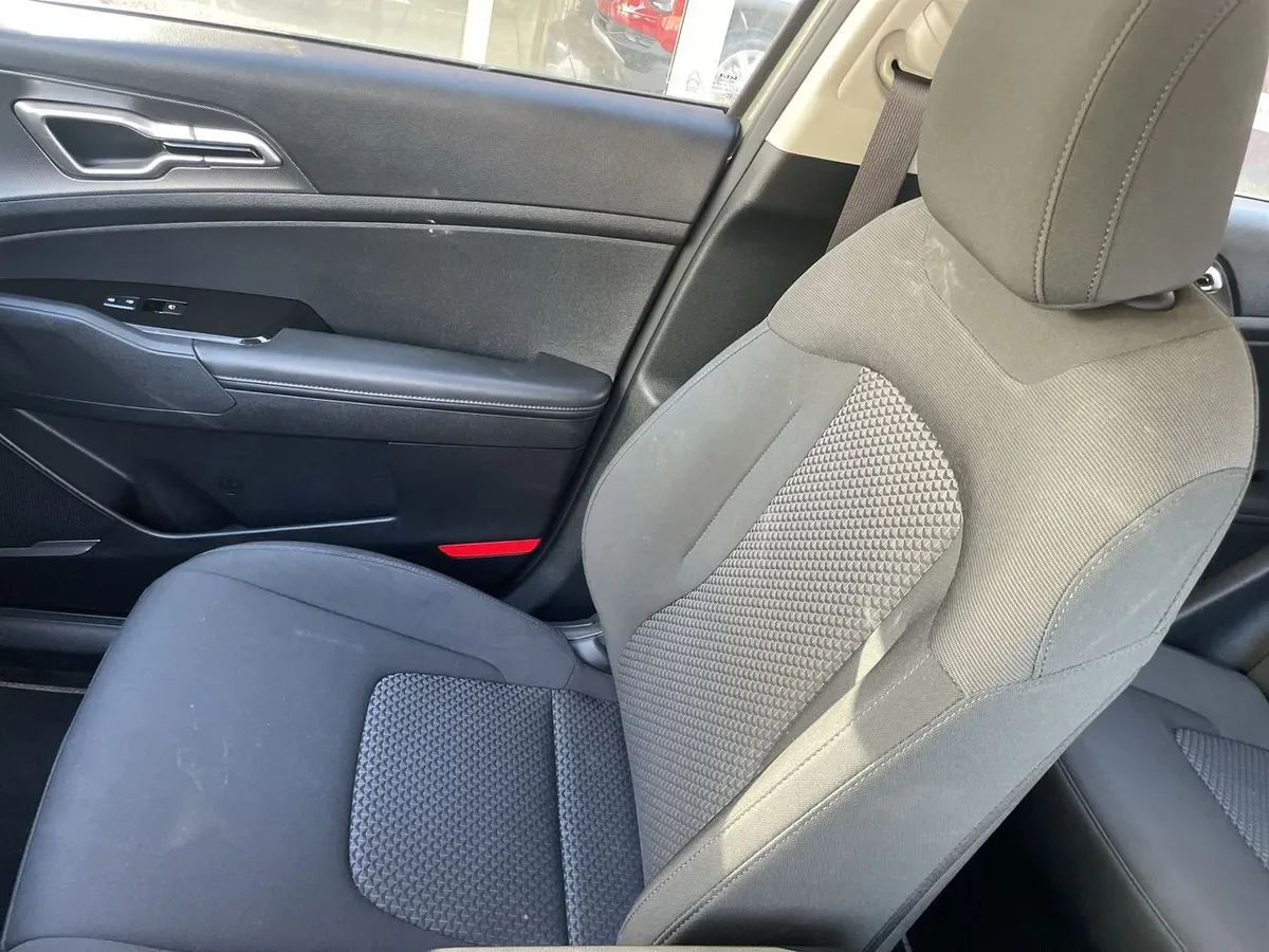 Kia Sportage 2.0 Ex Dies 2wd 8at 5p año 2025