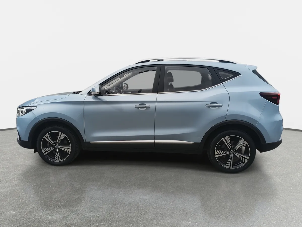 MG Mg Zs Ev Dlx 4x2 At 5p año 2022